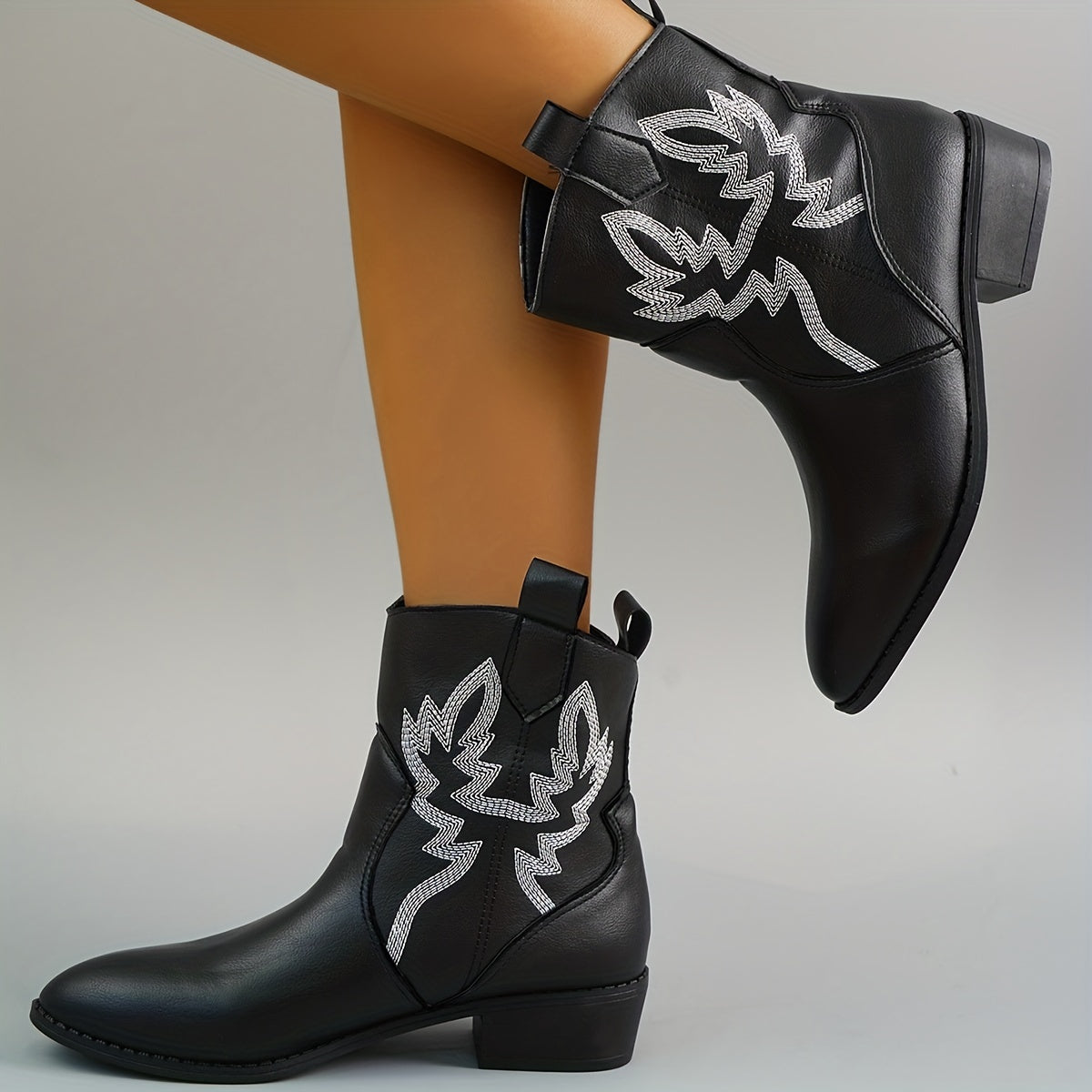Women's Retro Western Embroidered Cowboy Boots