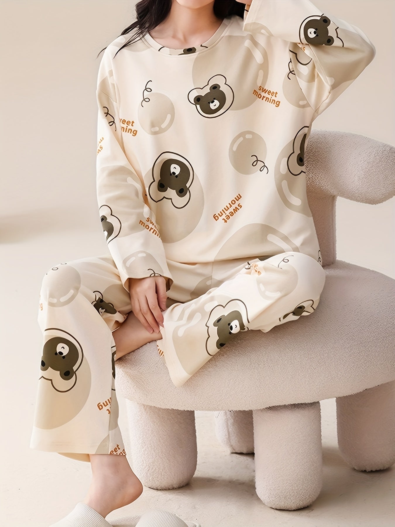 Bear Print Pajama Set Long Sleeve Crew Neck Top & Lounge Pants
