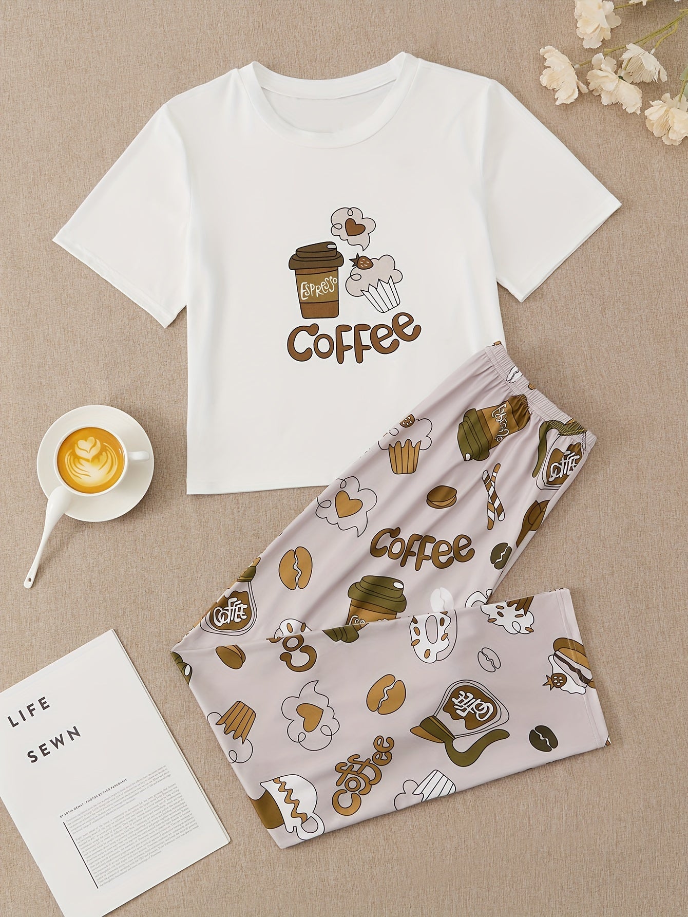Giraffe Print Pajamas Set Short Sleeve Crew Neck Top & Pants