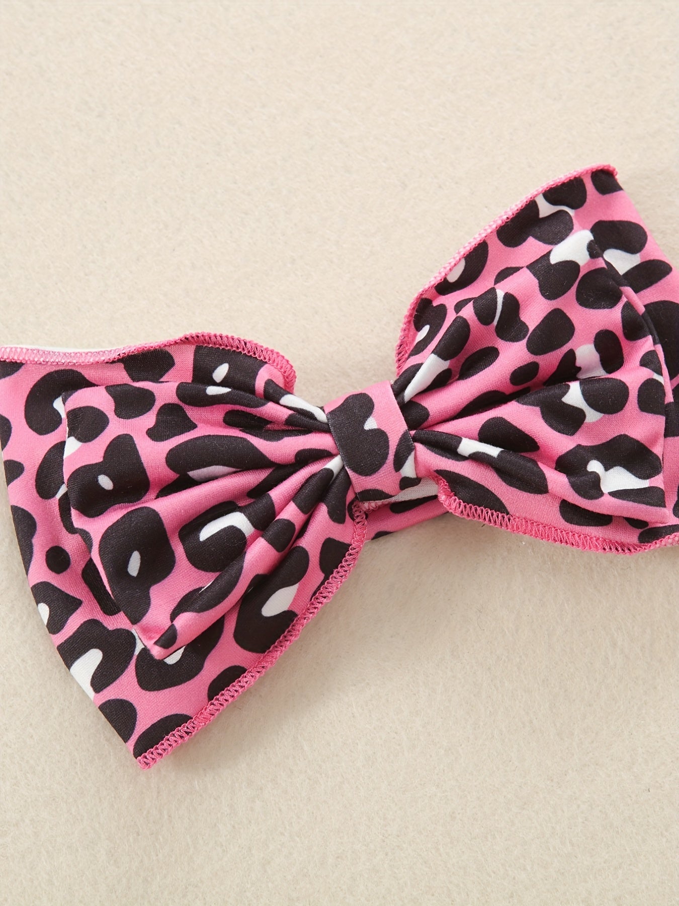 2pcs Baby Girls Leopard Print Shorts & Headband Set