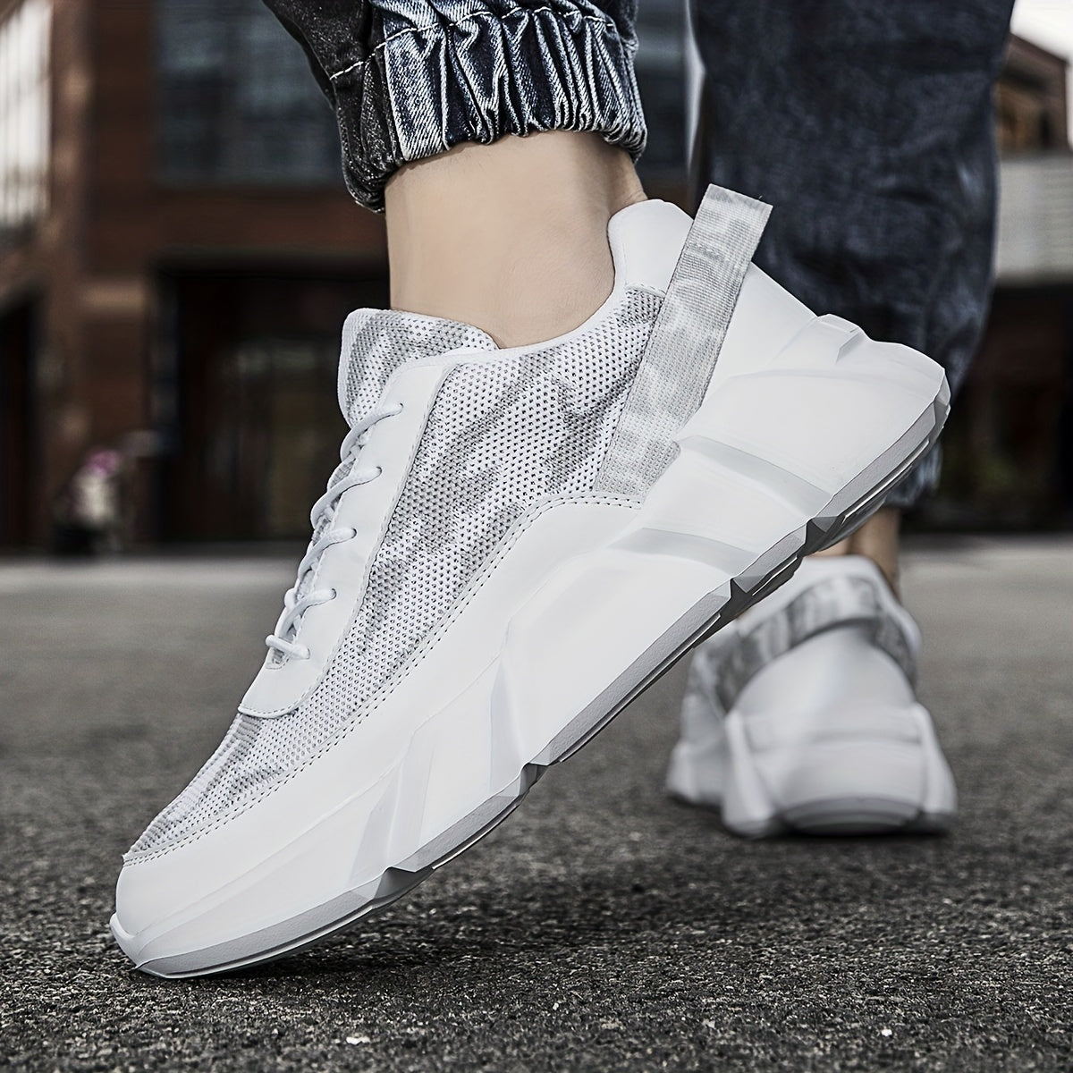 Men's Chunky Lace-up Sneakers Comfy Athletic Shoes