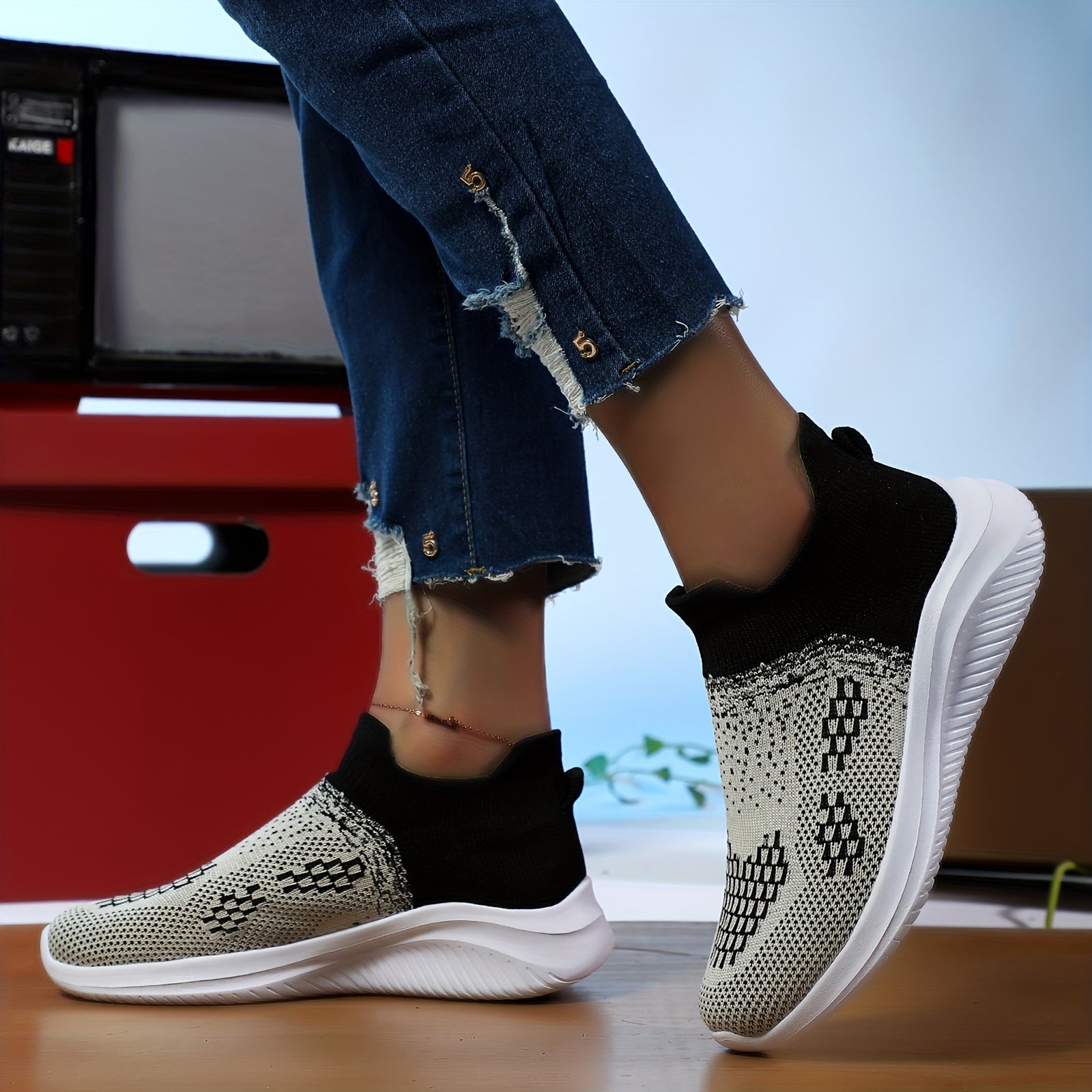 Lightweight Knitting Slip on Sneakers for Women