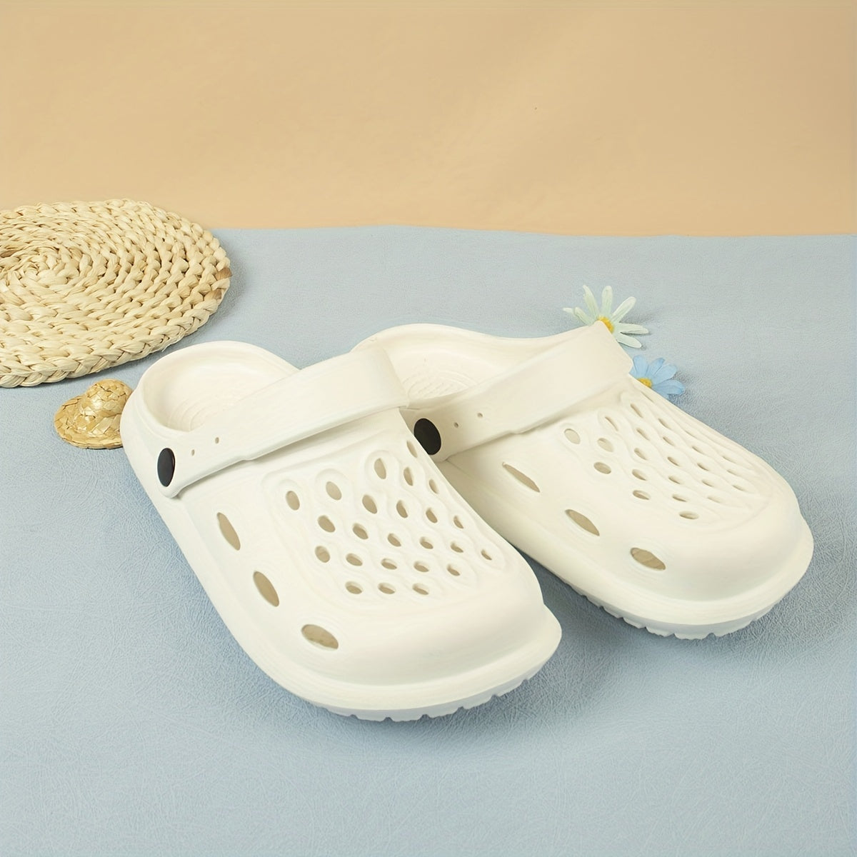 Women's Hollow Out Beach Shoes Soft Sole Clogs