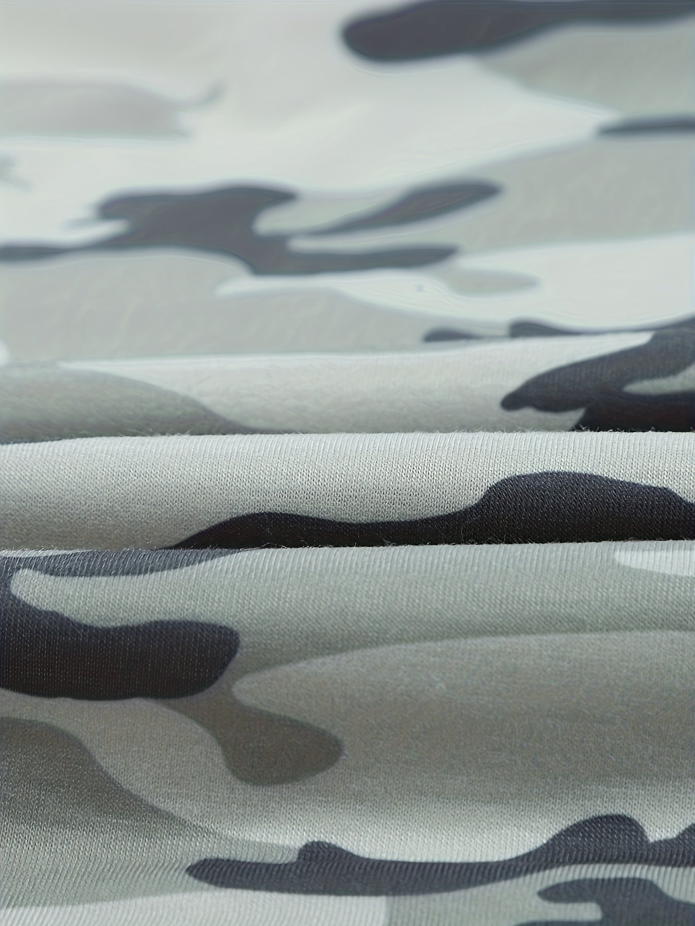 Camouflage Print Crew Neck T shirts With American Flag T shirts
