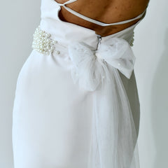 Romantic Bridal Belt with Faux Pearl Accents Soft Nylon Veil