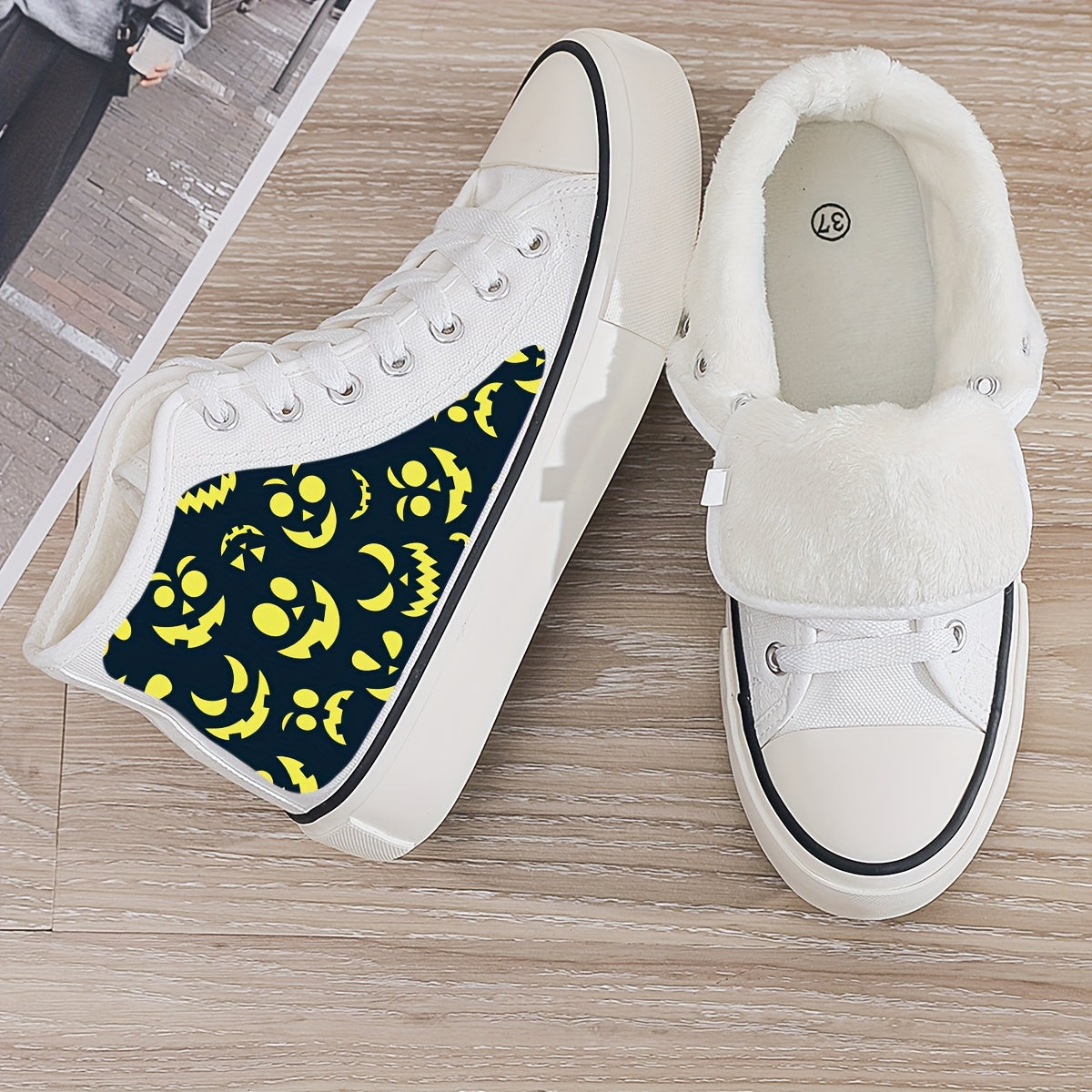 Ghost Face Print Plush Lined Chunky Canvas Sneakers