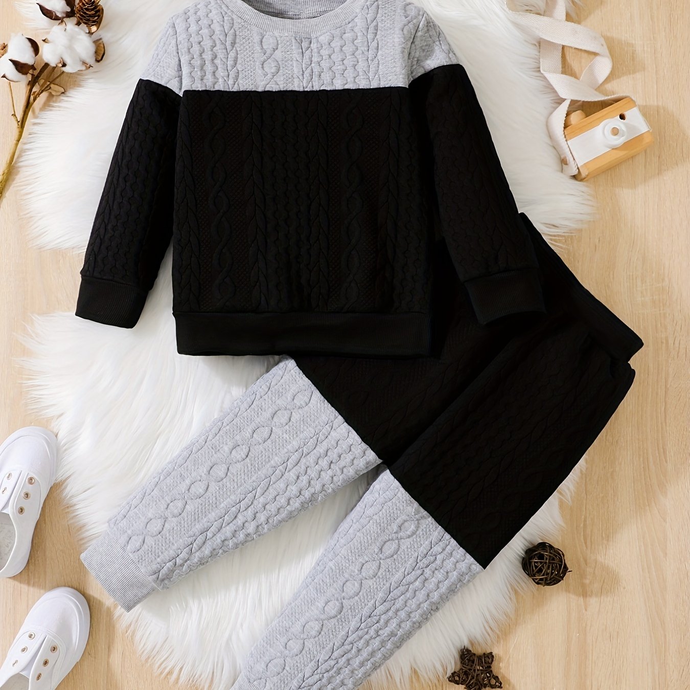 Toddler Boy's Jacquard Sweatshirt & Sweatpants Set for Spring Fall