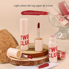 Non Stick Cup Mousse Velvet Lip Mud Lip Glaze Matte Lipstick