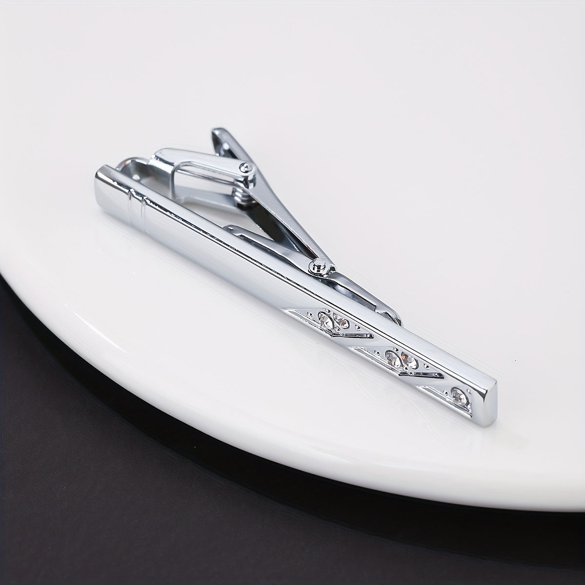 1pc Five Artificial Diamonds Tie Clip