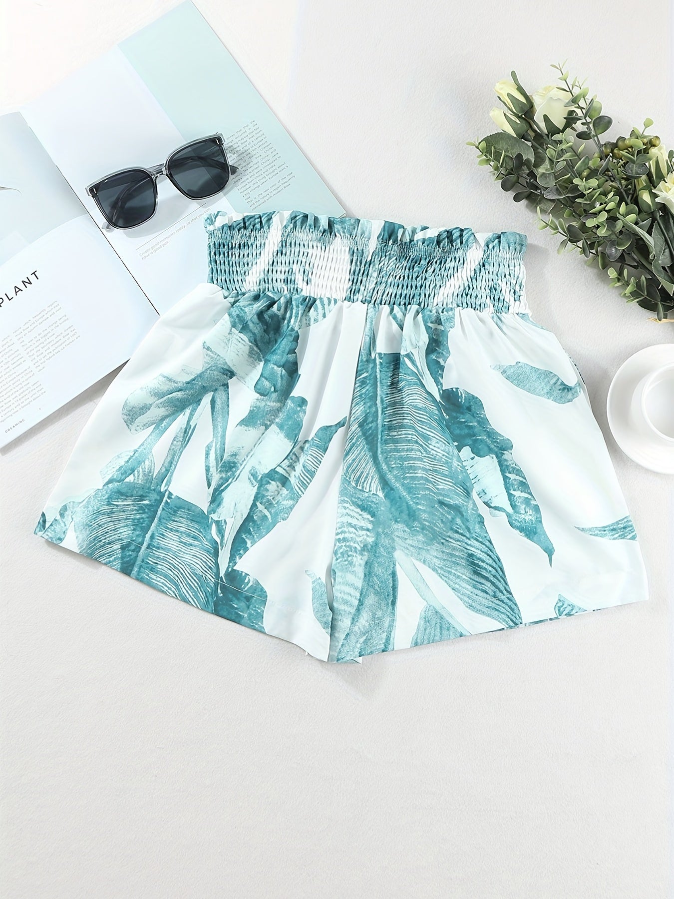 Leaves Print Smocked Waist Shorts Random Print Casual Shorts