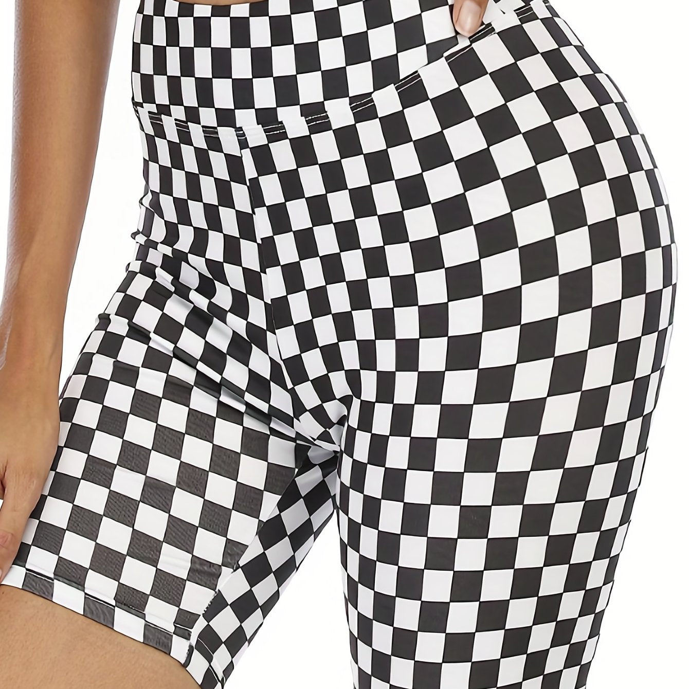 Sporty Plus Size Shorts for Women, Checkerboard High Rise Biker Shorts