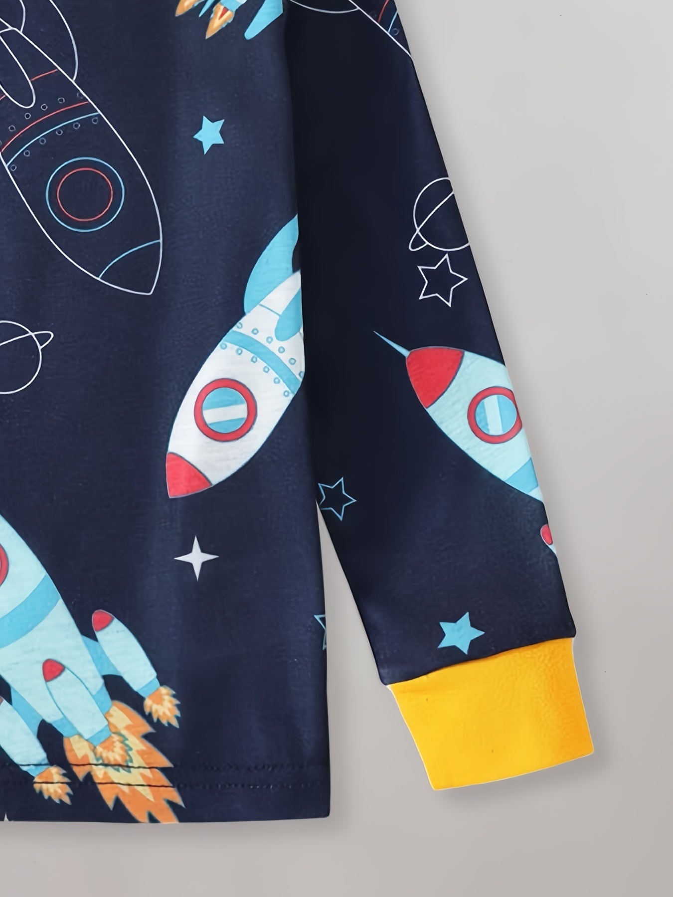 Boys 2pcs Lounge Wear Rocket Print Top & Trousers Pajamas Set