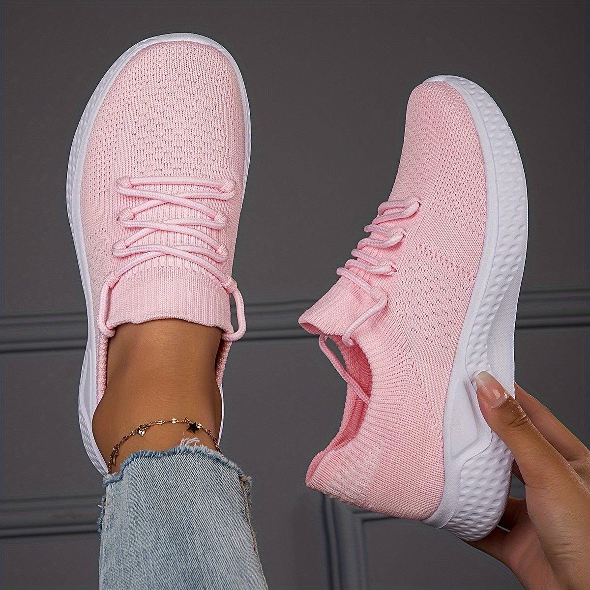 Women's Breathable Lace-up Sneakers Non-slip Running Shoes