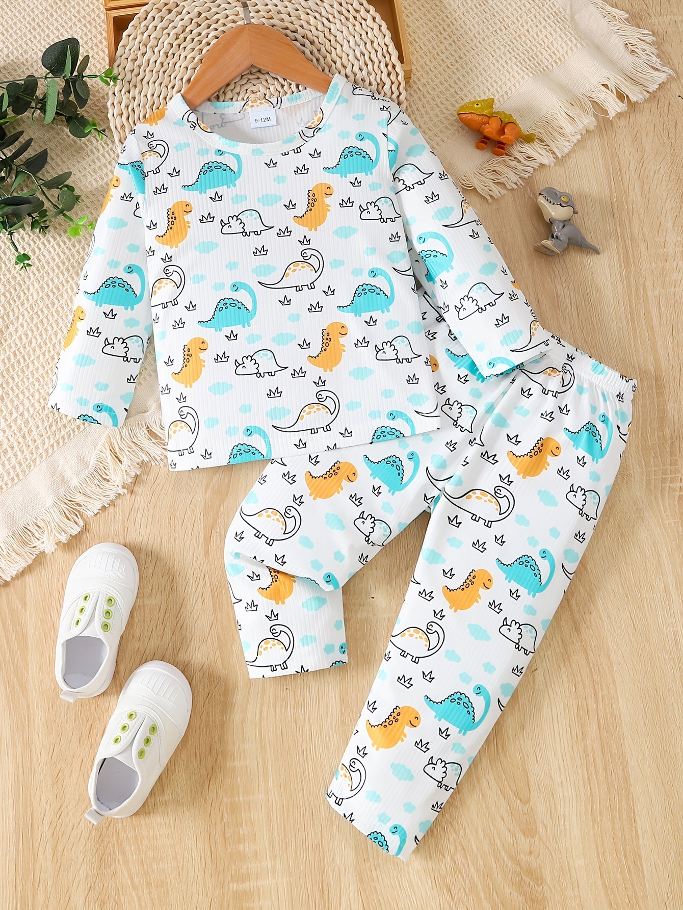 2pcs Baby Boys Dinosaur T-shirt & Pants Set for Spring & Autumn Toddler