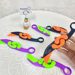 3D Gravity Folding Claw Carrot Butterfly Training Demon Toy