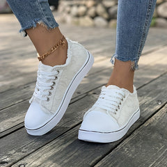 Women's Canvas Sneakers Round Toe Lace Up Low Top Walking Shoes