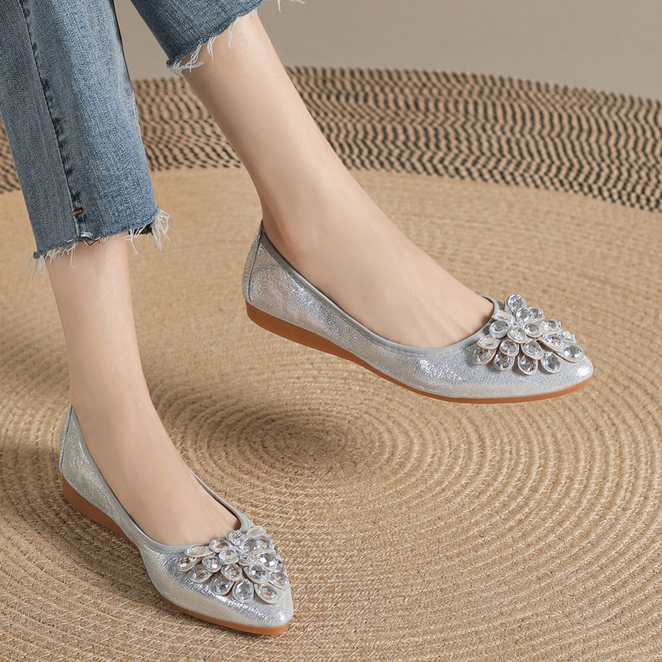 Rhinestone Decor Ballet Flats Pointed Toe Slip On Shoes
