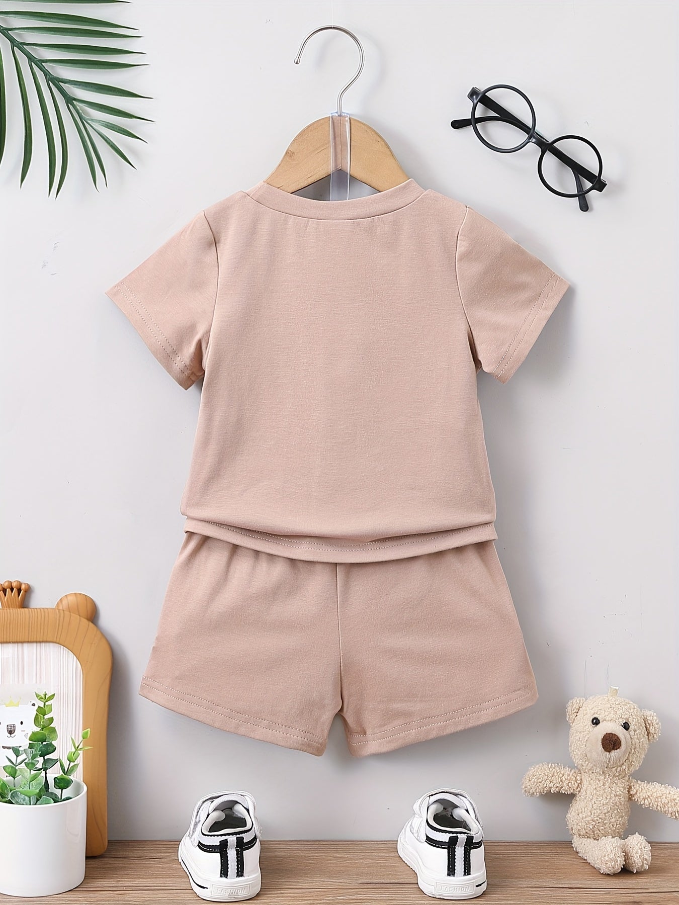 2pcs Baby Boys Gamepad Graphic T shirt & Shorts Set