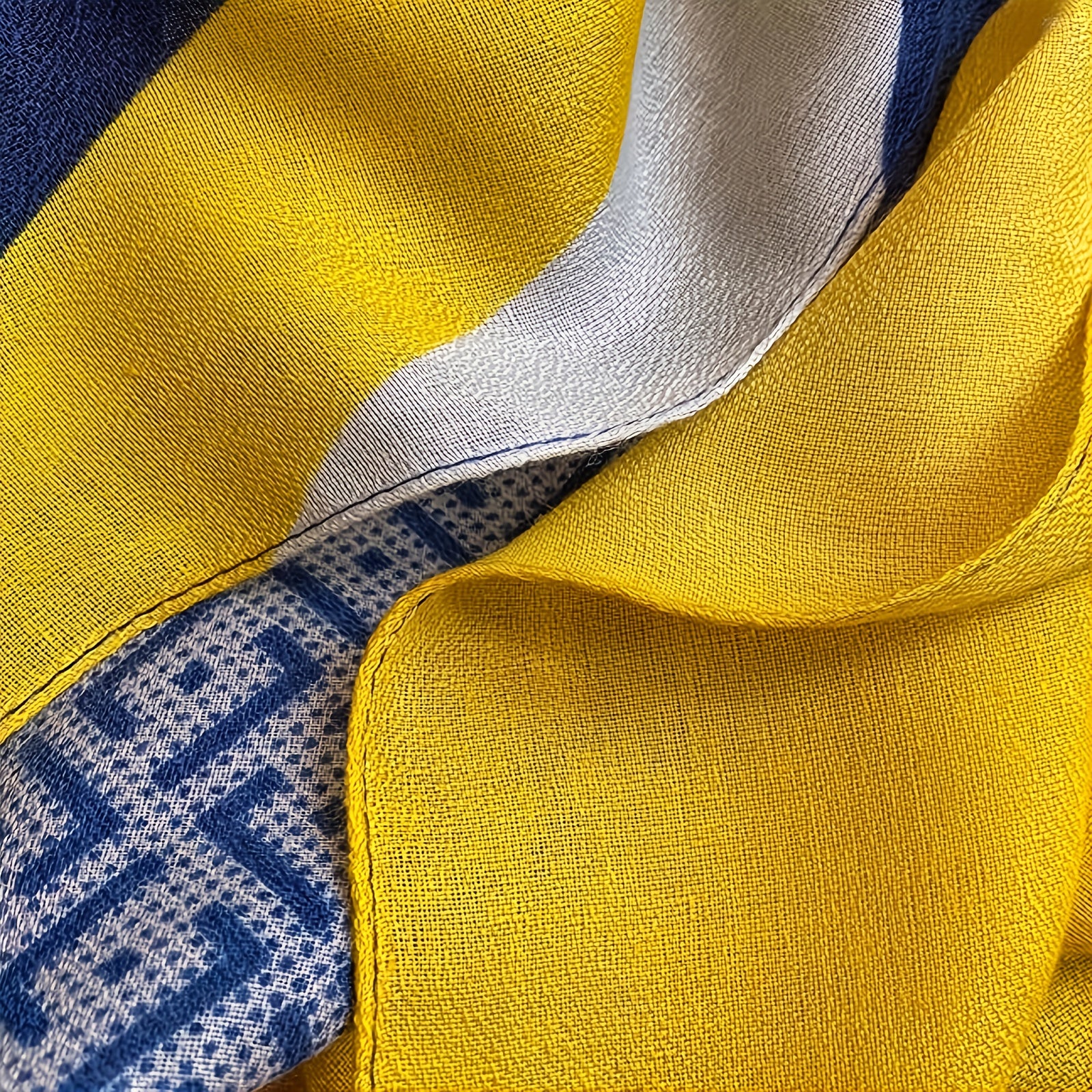 Women's Lightweight Long Scarf for All Seasons