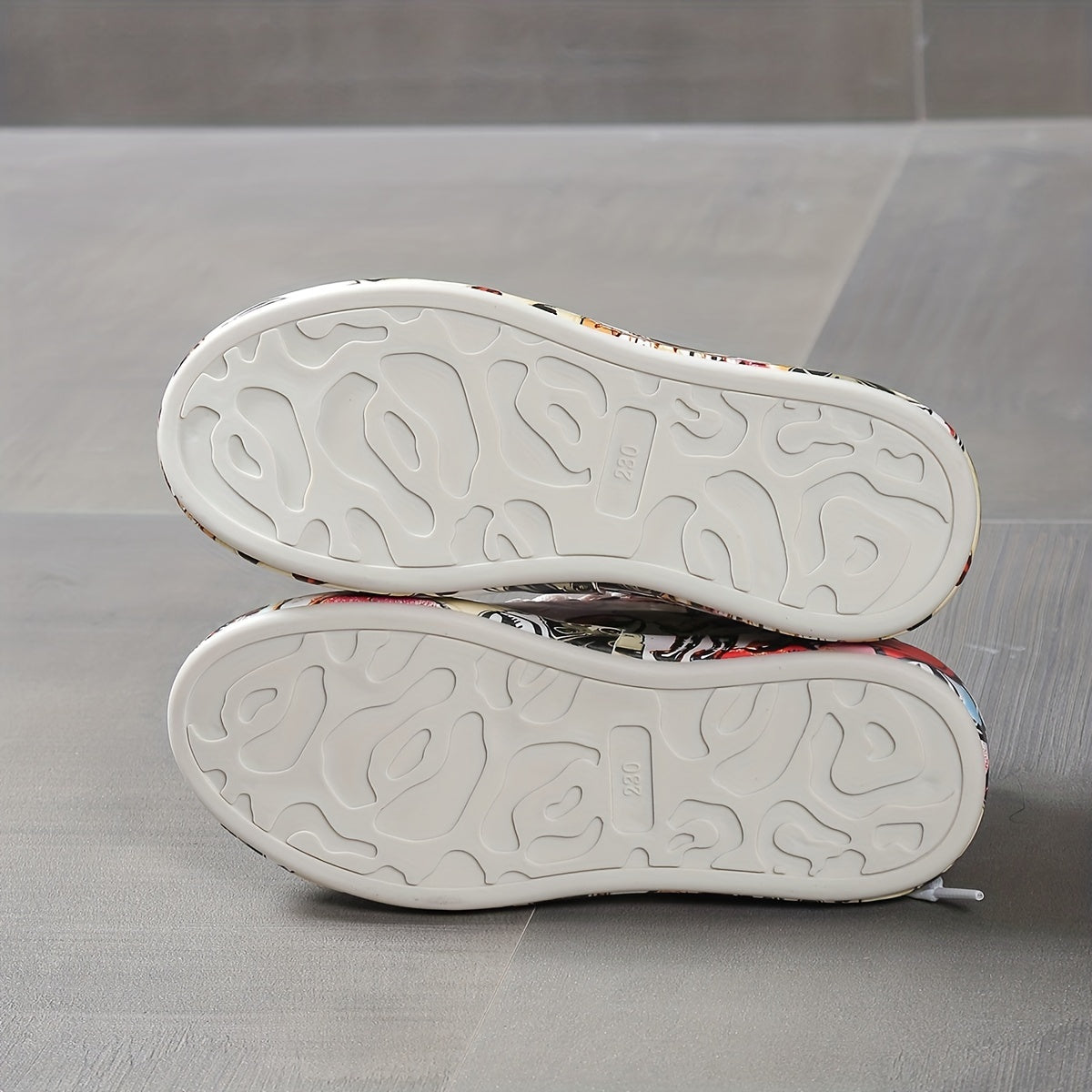 Graffiti Pattern Platform Thick Sole Skate Shoes