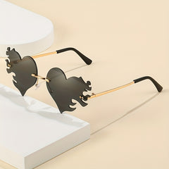 Heart Shape Sunglasses UV Protection Sunglasses For Travel