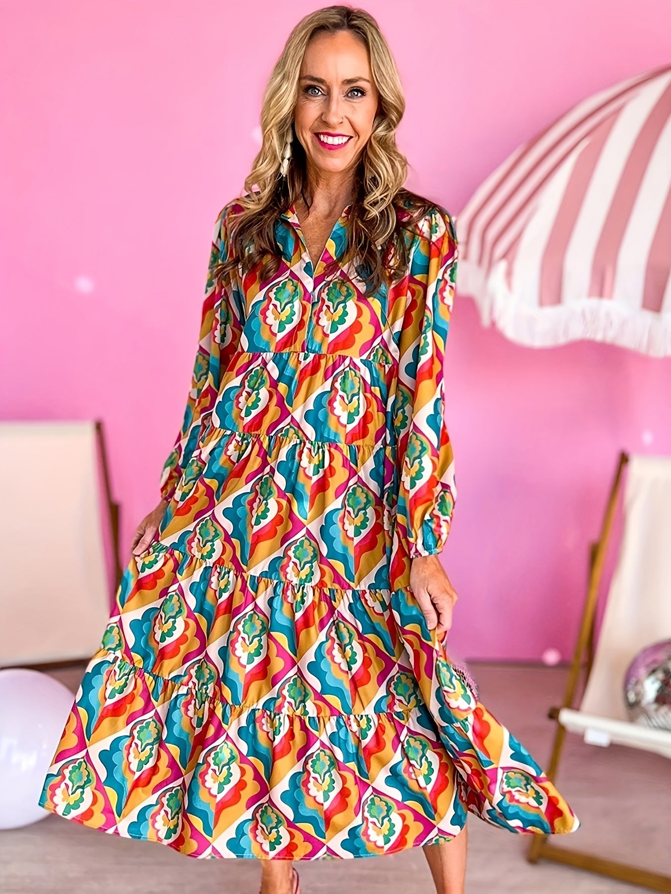 Women's Plus Geometric Print Long Sleeve V Neck Maxi Dress