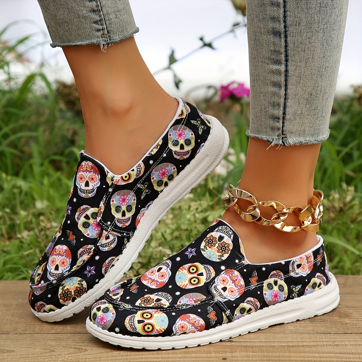 Women's Skull Graphic Canvas Slip-On Low Top Casual Shoes