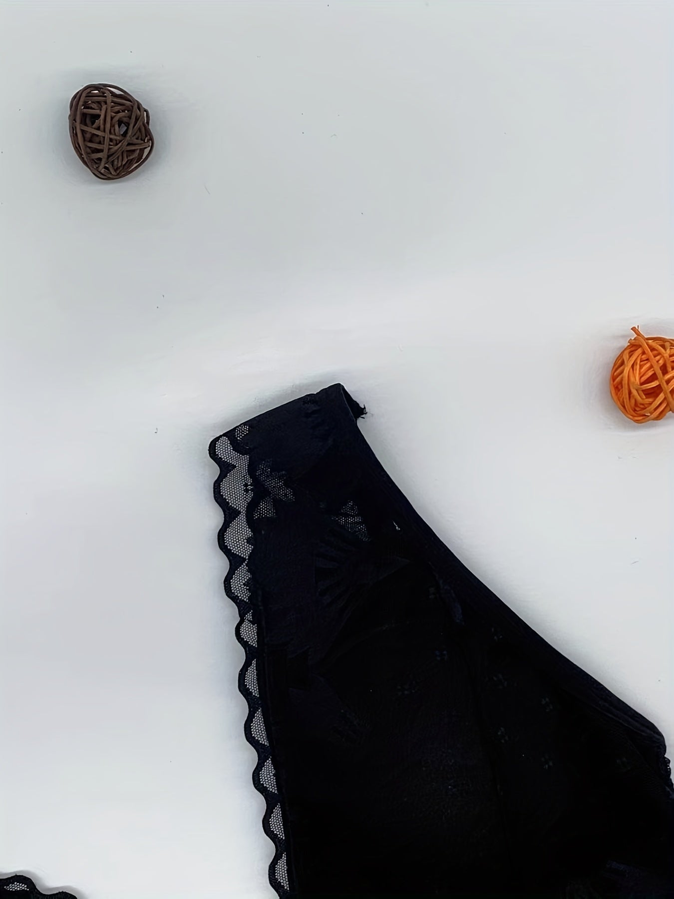 Wireless Bra with Lace and Scallop Trim