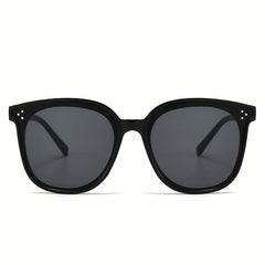 Vintage UV Protection Sunglasses for Men and Women