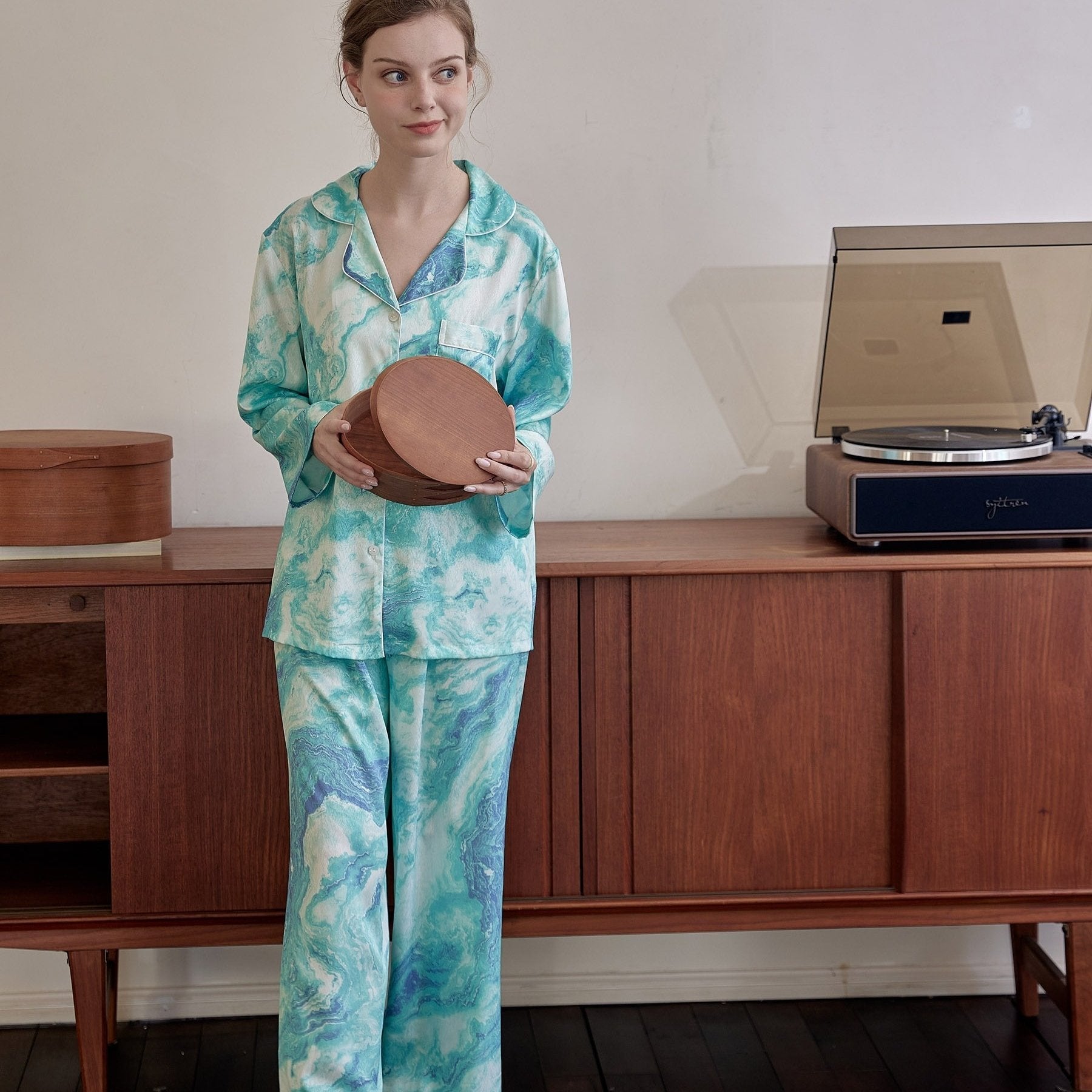 Wave Print Pajama Set Long Sleeve Top & Pants Women's Sleepwear