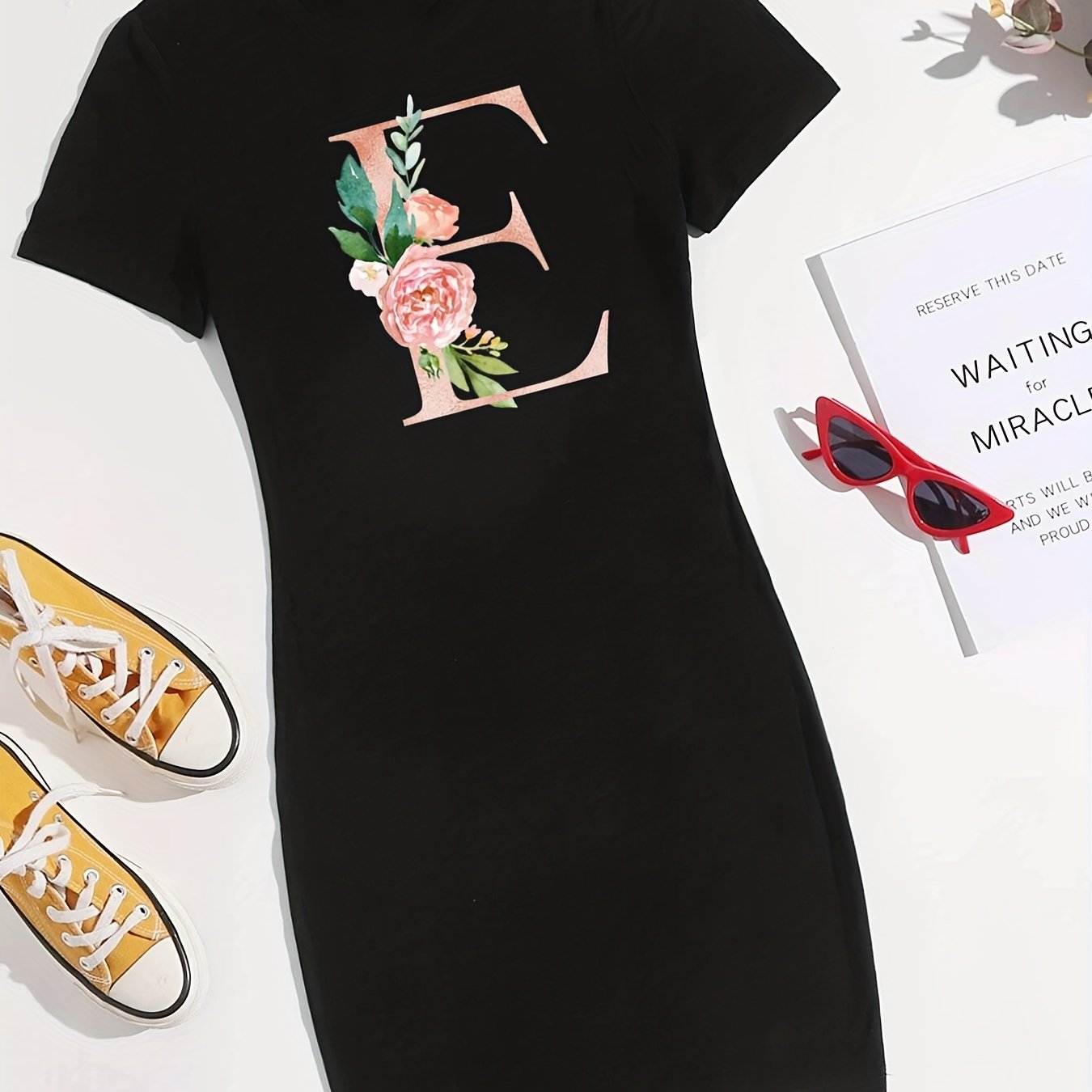 E Print Tee Dress Short Sleeve Crew Neck Casual Dress
