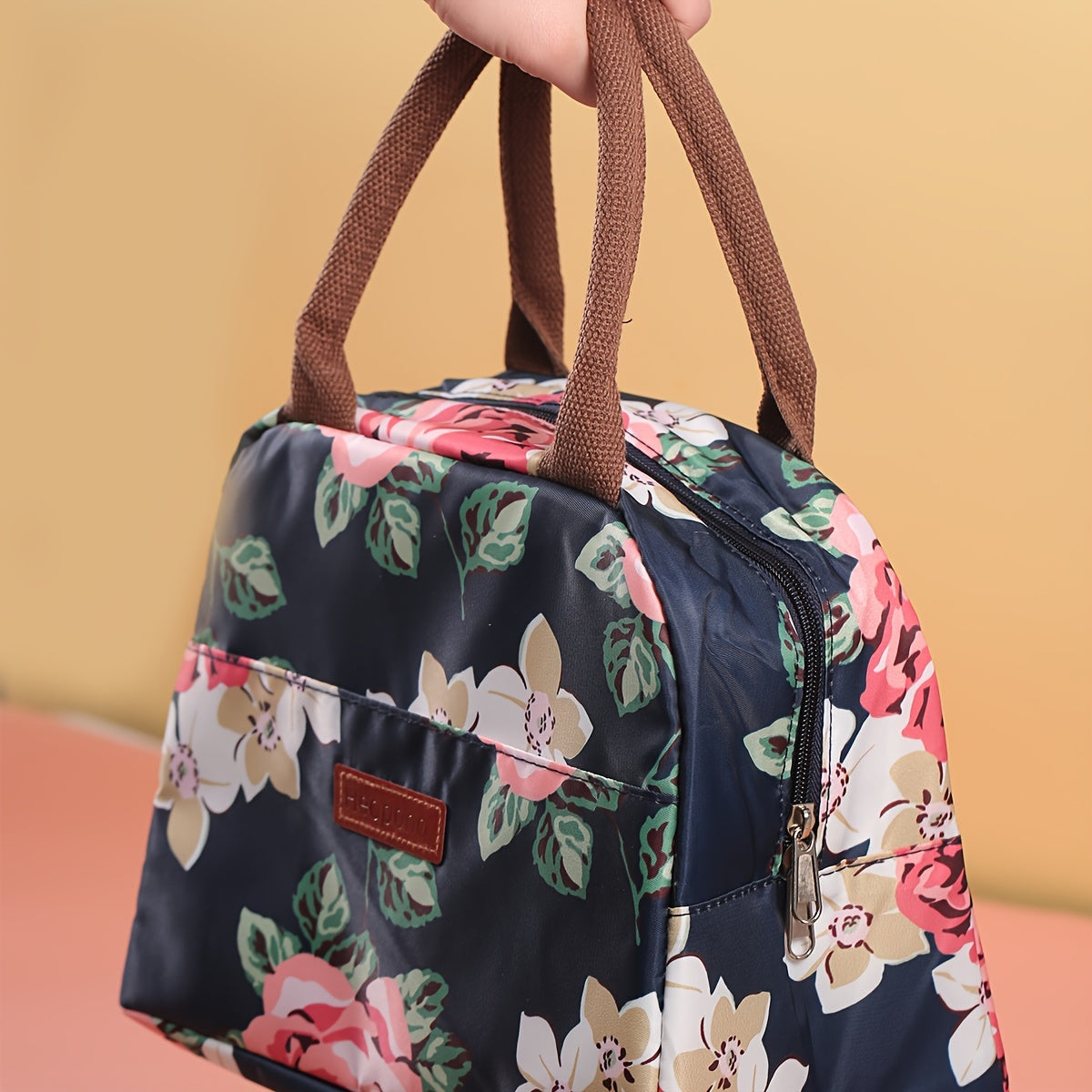 Portable Insulated Thermal Bag for Camping
