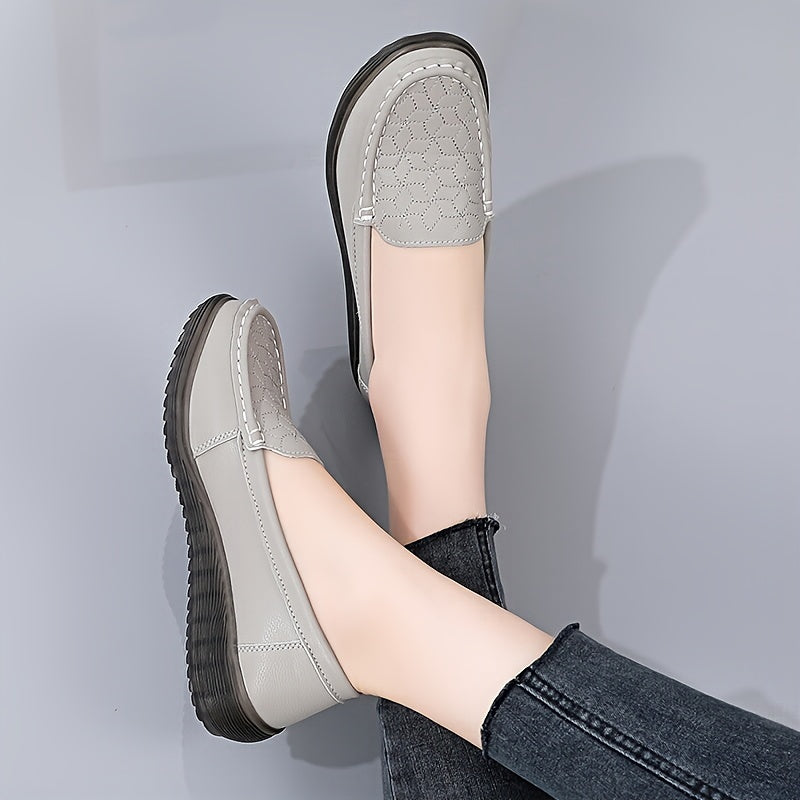 Women's Soft Sole Flat Loafers Non Slip Slip On Shoes