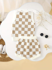 2pcs Baby Girls Checkerboard Knit Vest & Shorts Set