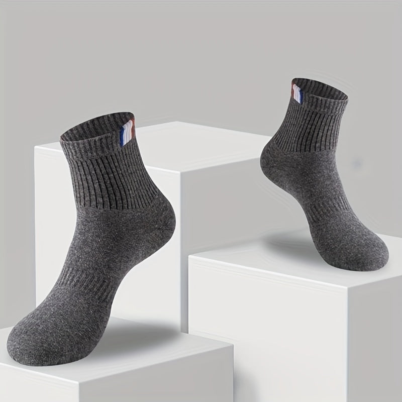 5 Pairs Casual Sports Socks Men's Crew Socks Outdoor All Seasons