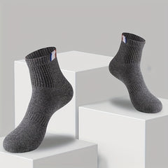 5 Pairs Casual Sports Socks Men's Crew Socks Outdoor All Seasons
