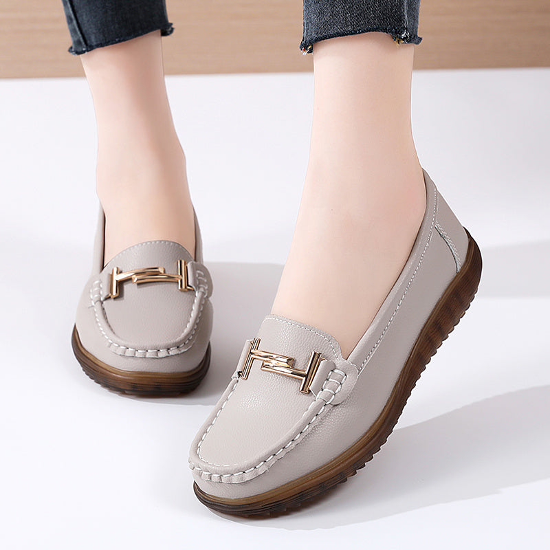 Women's Metal Decor Flat Loafers Soft Slip On Casual Walking Shoes