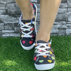 Colorful Heart Print Breathable Skate Shoes Casual Flat Canvas Sneakers