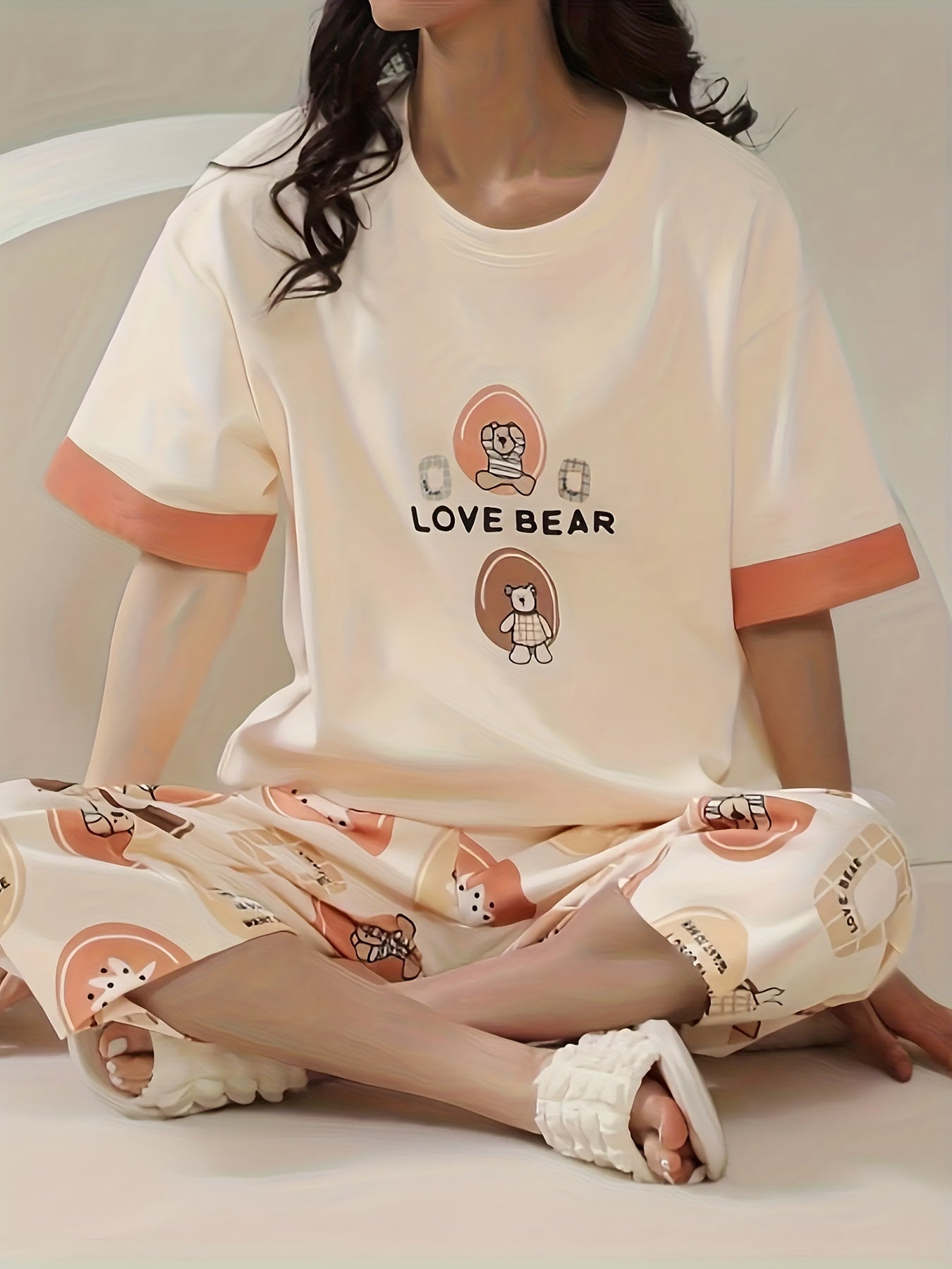 Bear Print Pajama Set Short Sleeve Top & Capris Pants