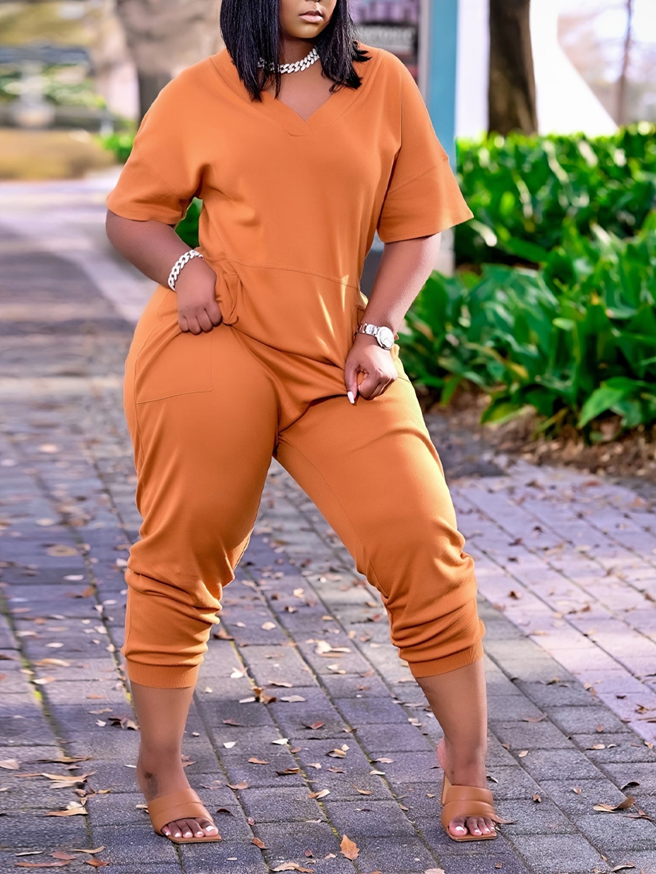 Solid Short Sleeve V Neck Tee & Pants Outfits Set