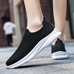 Men's Athletic Slip-On Shoes - Lightweight & Breathable