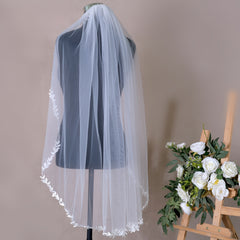 Short Layer Lace Wedding Veil Romantic for Bride
