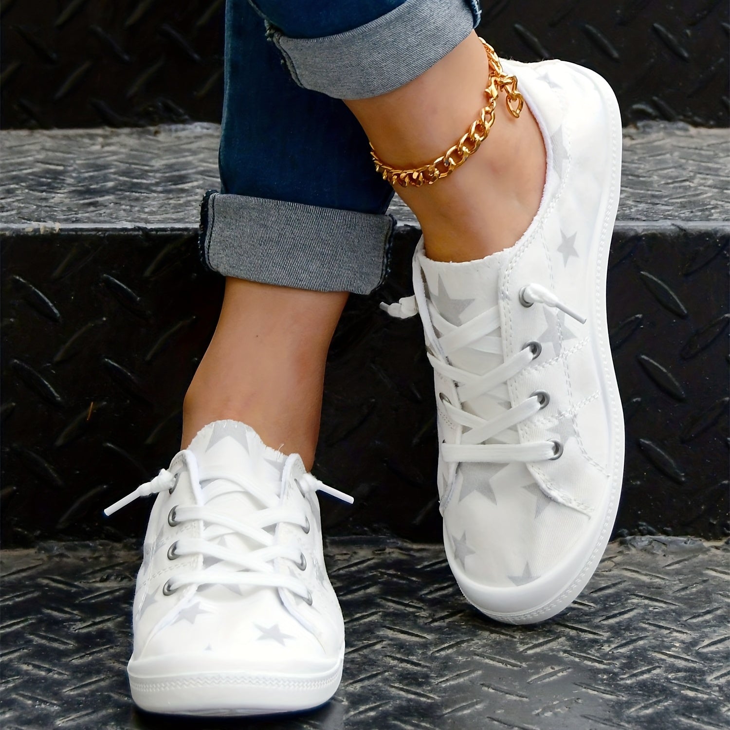Women's Star Printed Canvas Shoes Casual Lace Up Low Top Sneakers