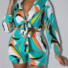 Geometric Print Twist Front Crop Top & Shorts Set