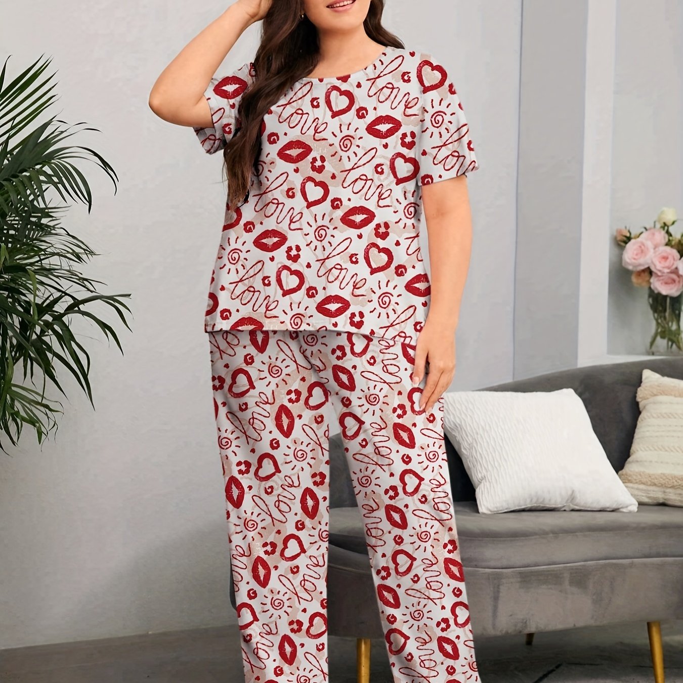 Heart & Letter Print Pajama Set Short Sleeve Top & Pants