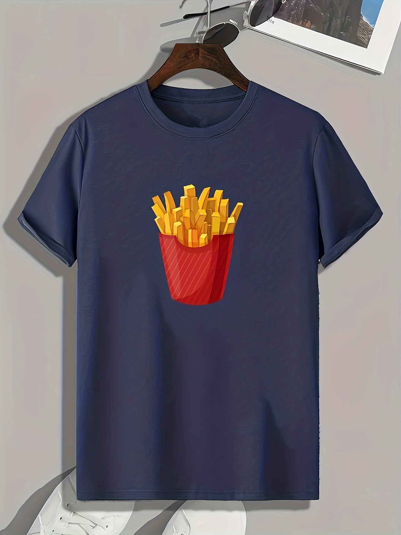 French Fries Print Men's T-shirt, Comfy Sports Tee