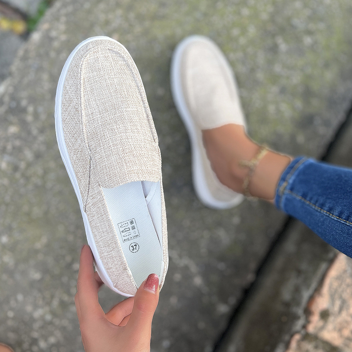 Solid Flat Slip On Low Round Toe Non-slip Soft Sole Shoes
