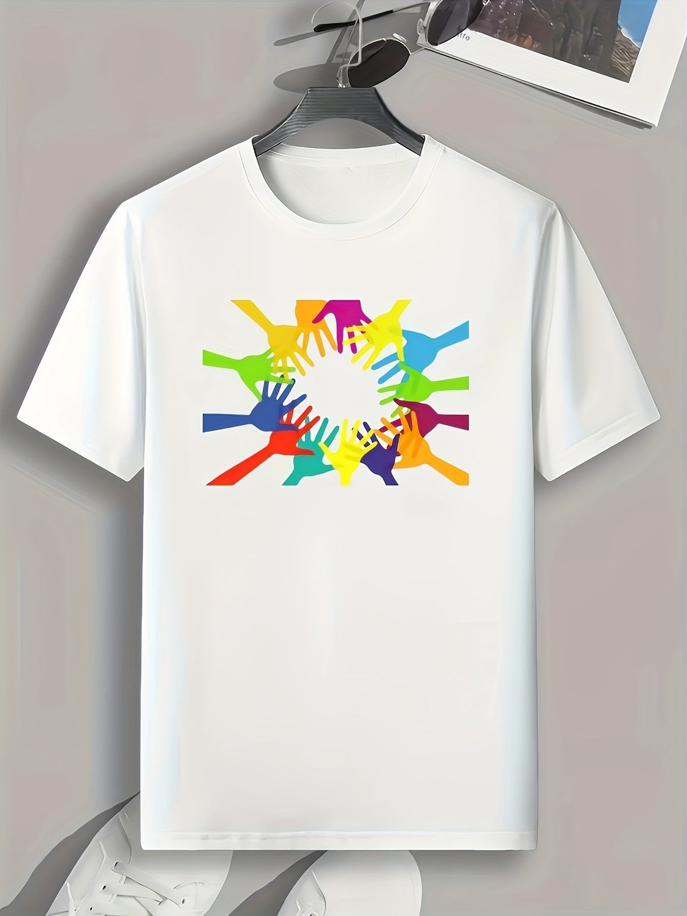 Colorful Hands Print Men's Graphic T-shirt for Summer
