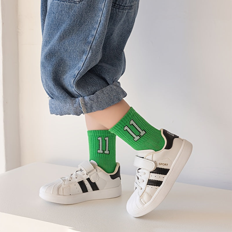 Boy's Letter Crew Socks Comfy Cotton Blend Unisex Casual Style