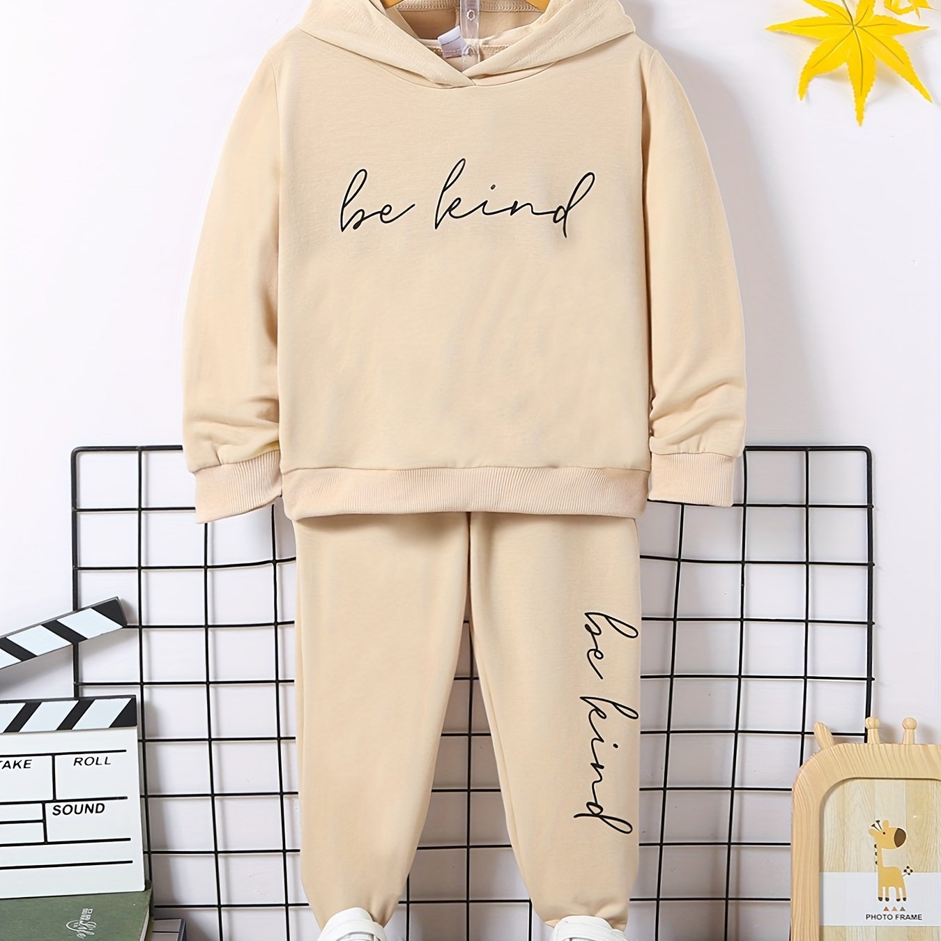 Boy's Hoodie & Sweatpants Set BE KIND Print Kid's Clothes